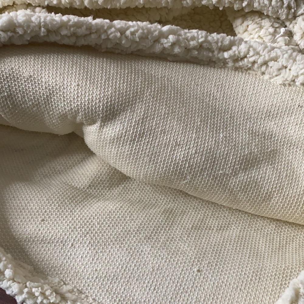 Austin Pullover- Balance Collection - Picture 11 of 12